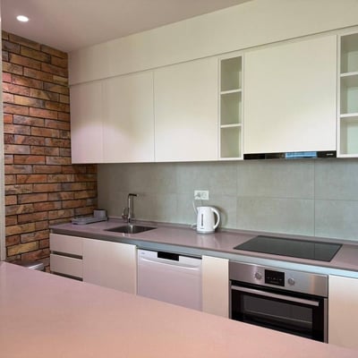 Alquiler de un espacioso apartamento de 2 habitaciones, 60 m², BW Residences, Belgrado, Serbia